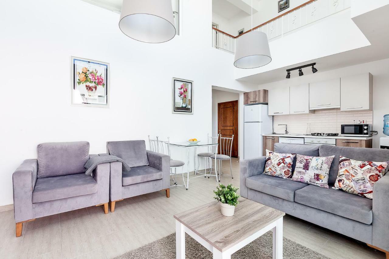 Seaview Selvi Village Apt Vasilia Eksteriør billede
